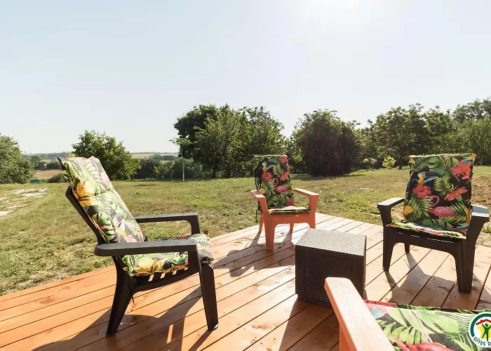 Gite la selve d'autan Hébergement de vacances *